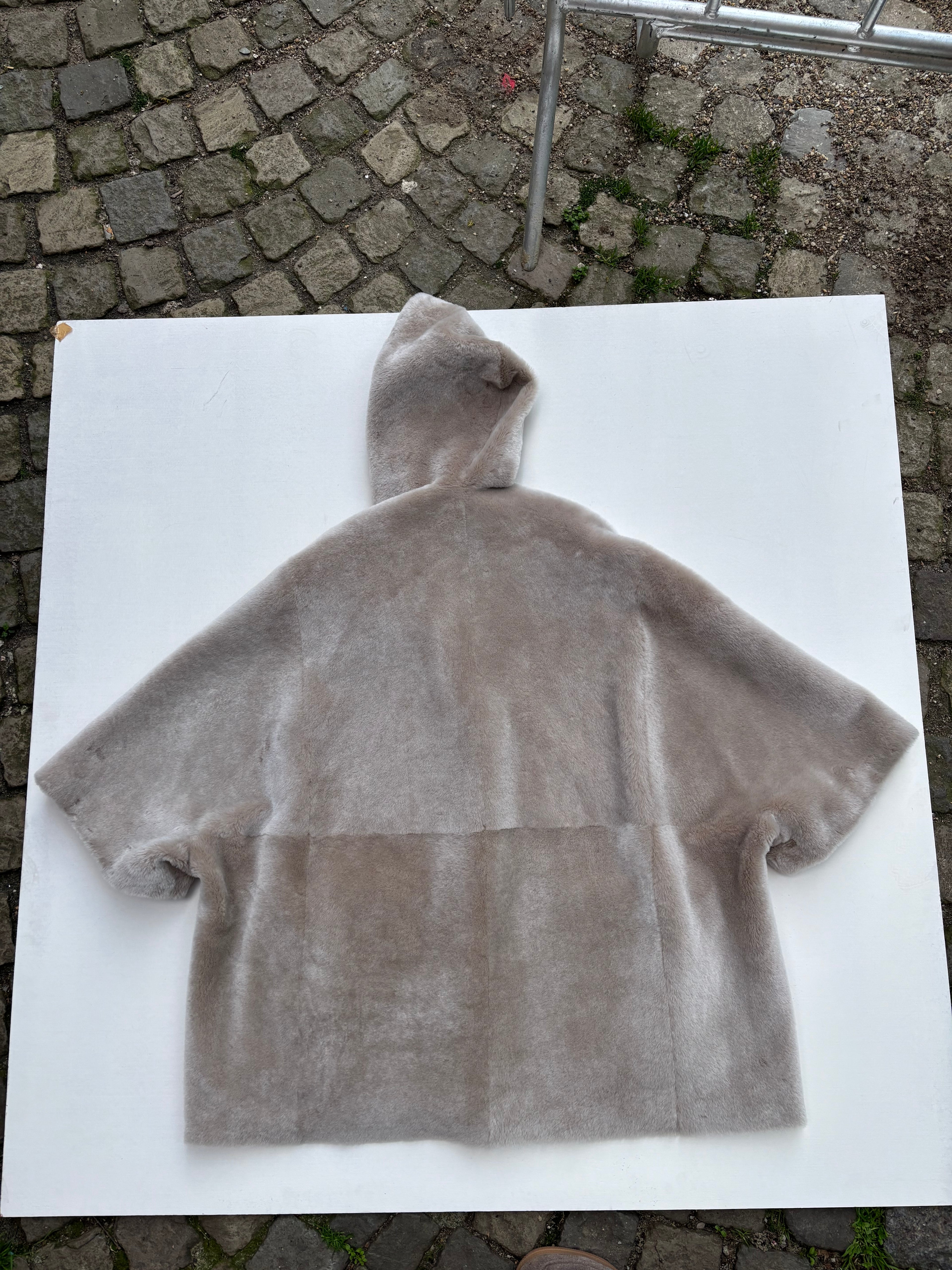 Reversible Cape Merino Shearling