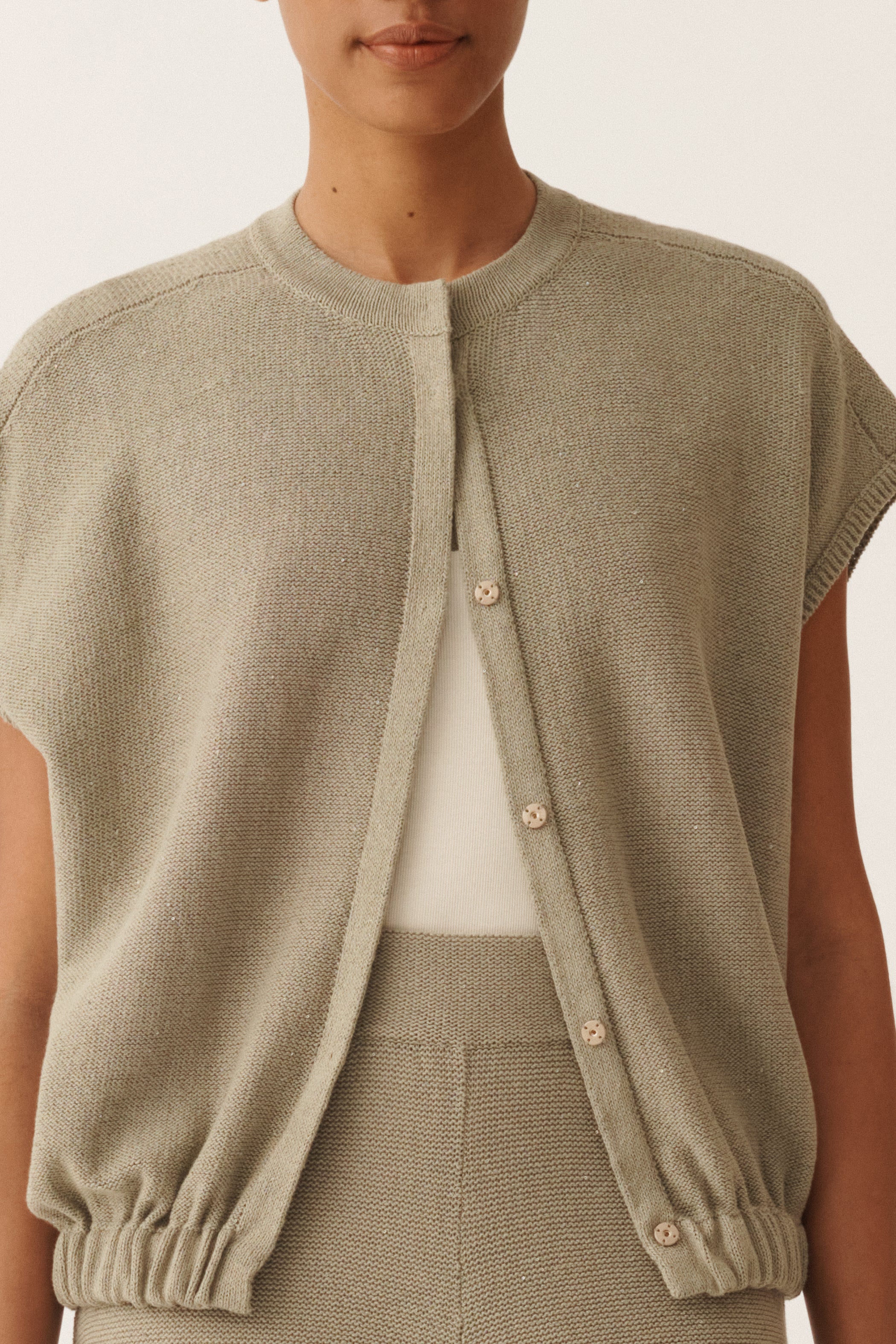 Paillettenbesetzter, ärmelloser Cropped-Cardigan