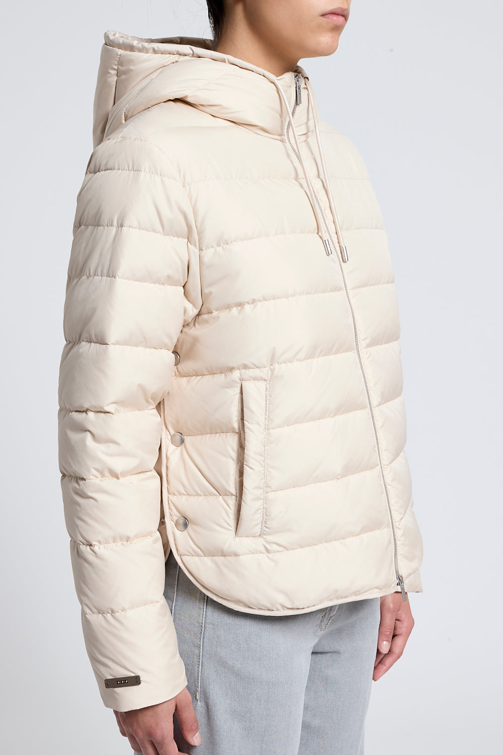 Peserico down jacket beige birch met capuchon en waterafstotende microfiber