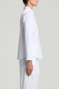 Witte blouse van Peserico met opstaande kraag en zilveren accent, SS26