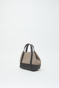 Luxe handtas van Peserico in beige met zwart leer, textuur en schouderbanden