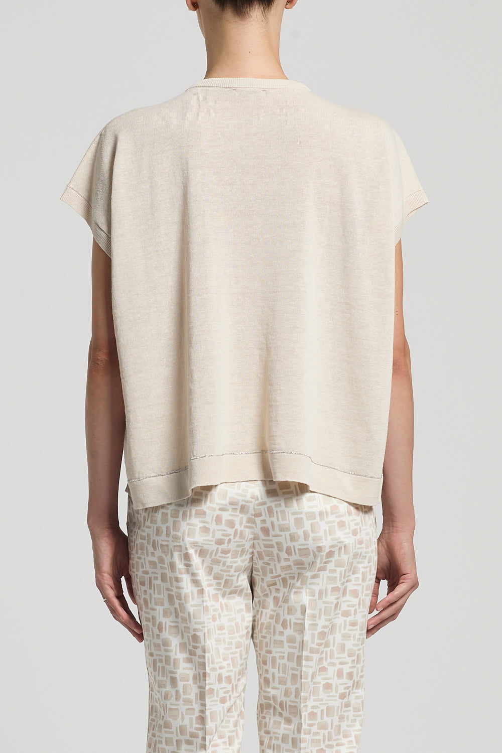 Knit sweater kort model in ecru van Peserico met ronde hals en korte mouwen