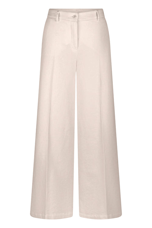 Zachte denim broek in lichtroze van Seductive, breed model met knoopsluiting